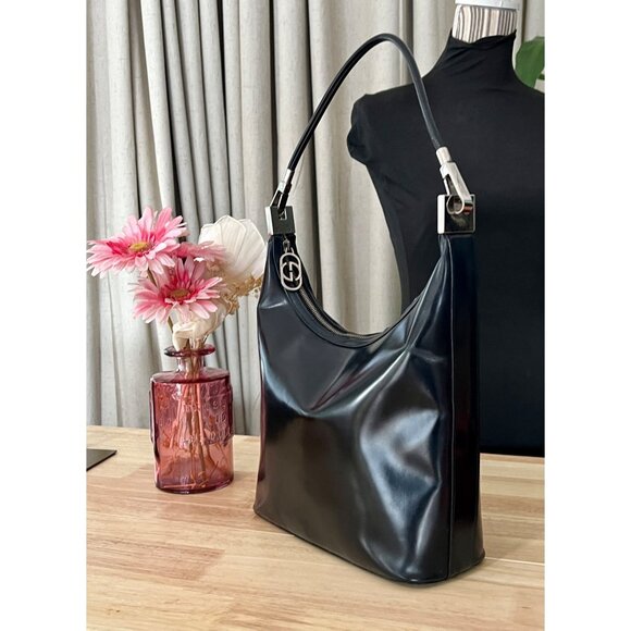 ✺✺ AUTHENTIC GUCCI PATENT LEATHER SHOULDER BAG ✺✺ - Picture 6 of 16